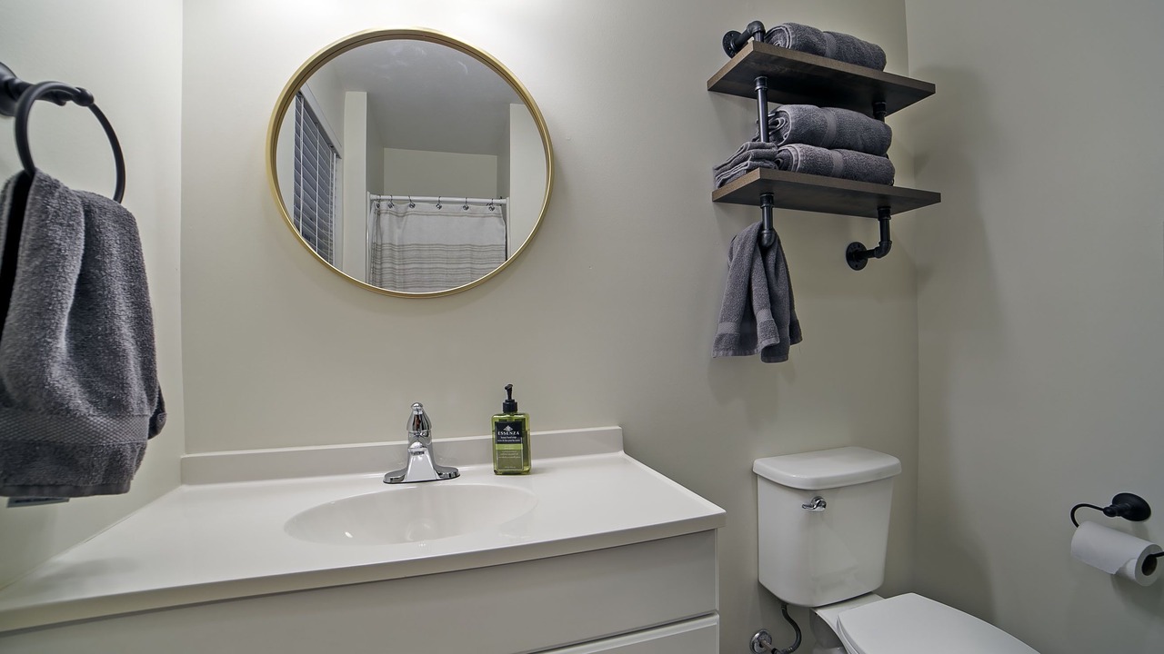 Photo of Bathroom in Avery Creek