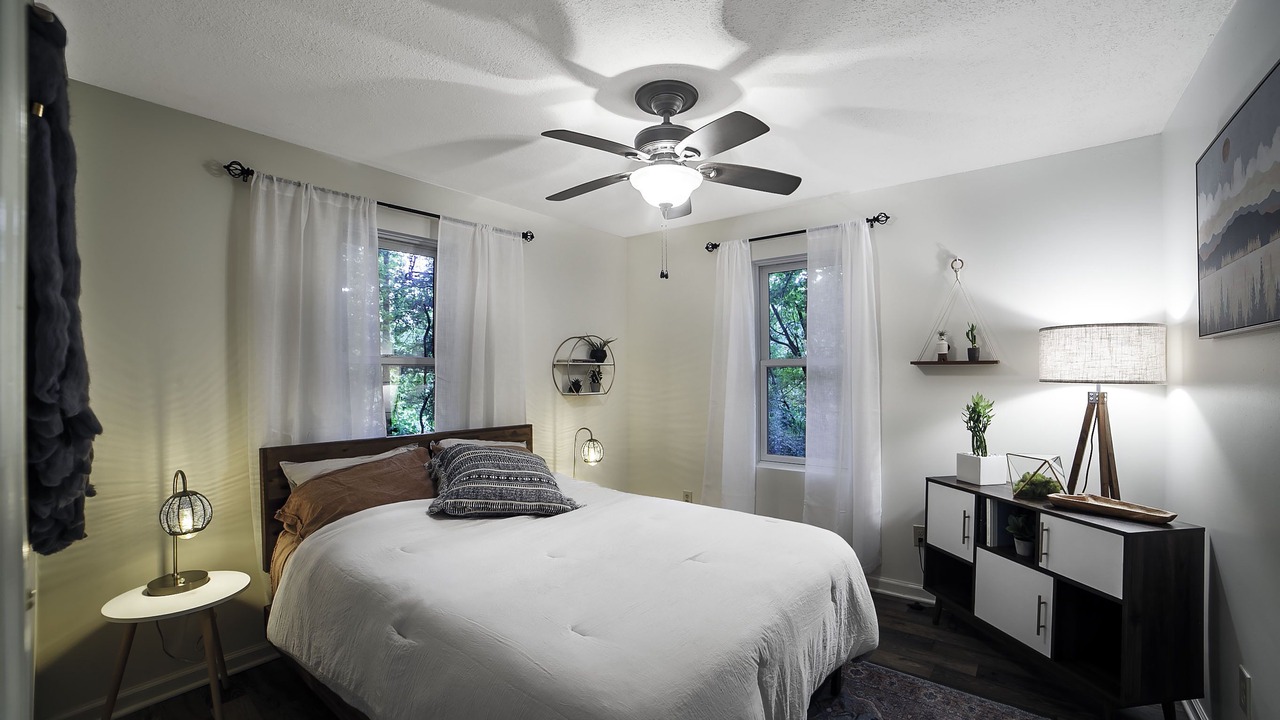 Photo of Bedroom in Avery Creek