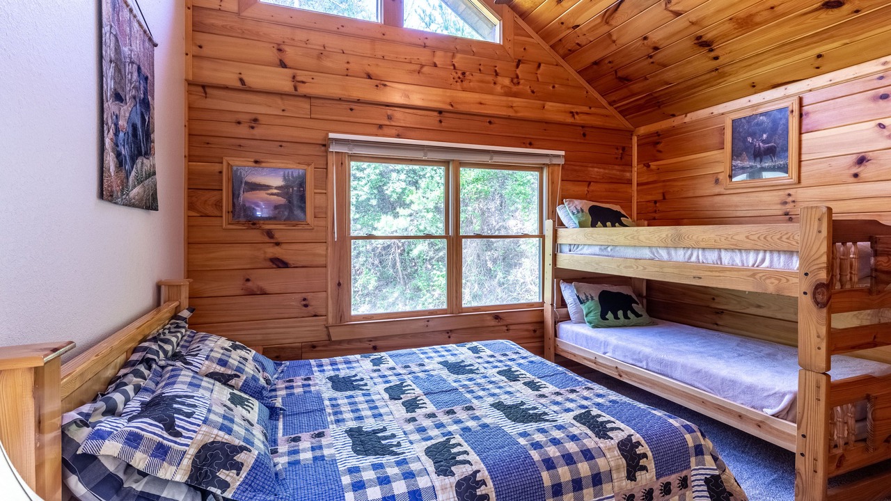 Photo of Bedroom in Qualla