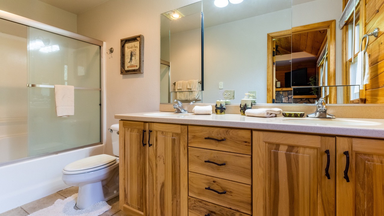Photo of Bathroom in Qualla