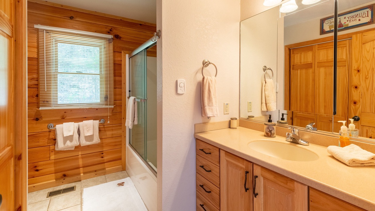 Photo of Bathroom in Qualla