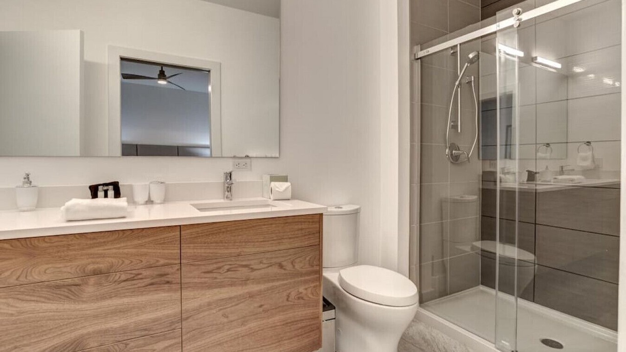 Photo of Bathroom in East End - Valley Street