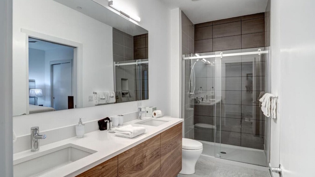 Photo of Bathroom in East End - Valley Street