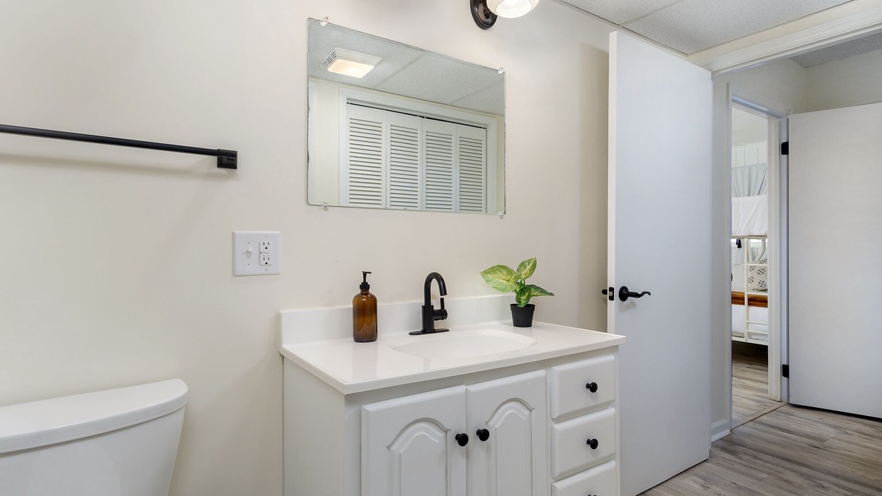 Photo of Bathroom in Avery Creek