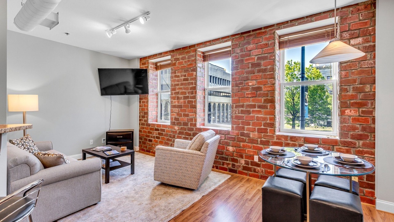 Photo of Livingroom in Downtown Greensboro