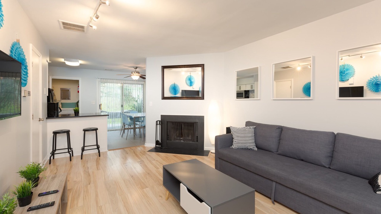 Photo of Livingroom in Carrboro