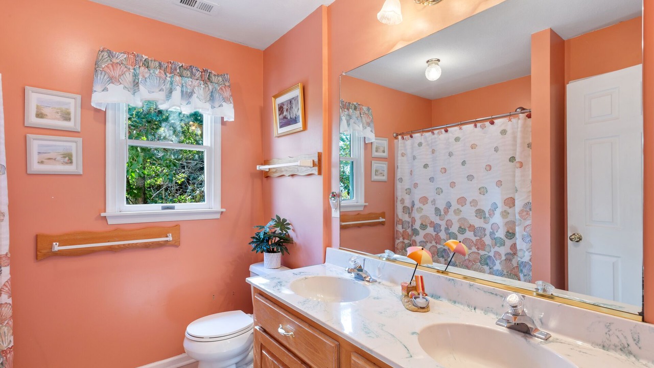 Photo of Bathroom in Sea Scape