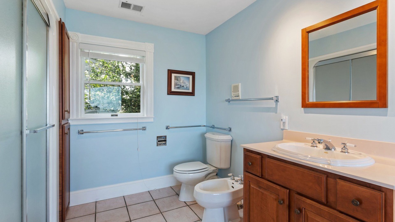 Photo of Bathroom in Colington Harbour