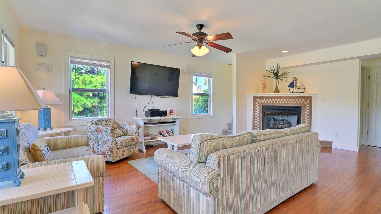Photo of Livingroom in Nags Head