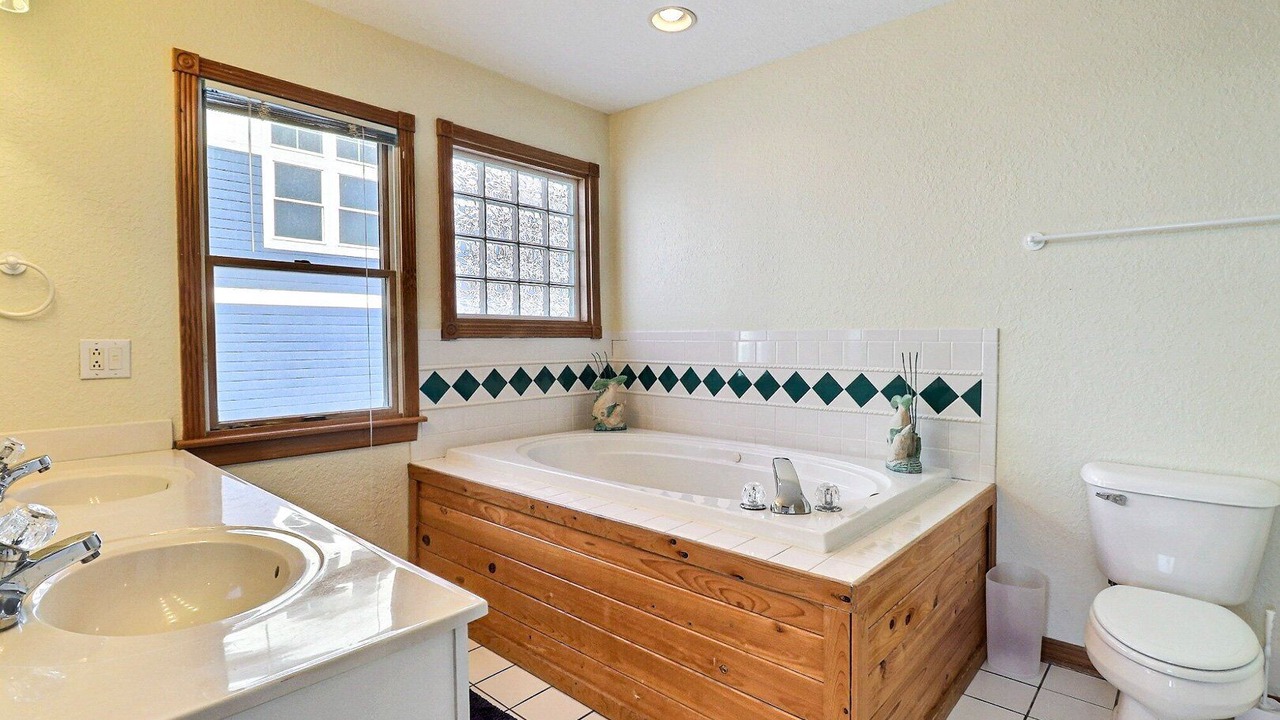 Photo of Bathroom in Kill Devil Hills