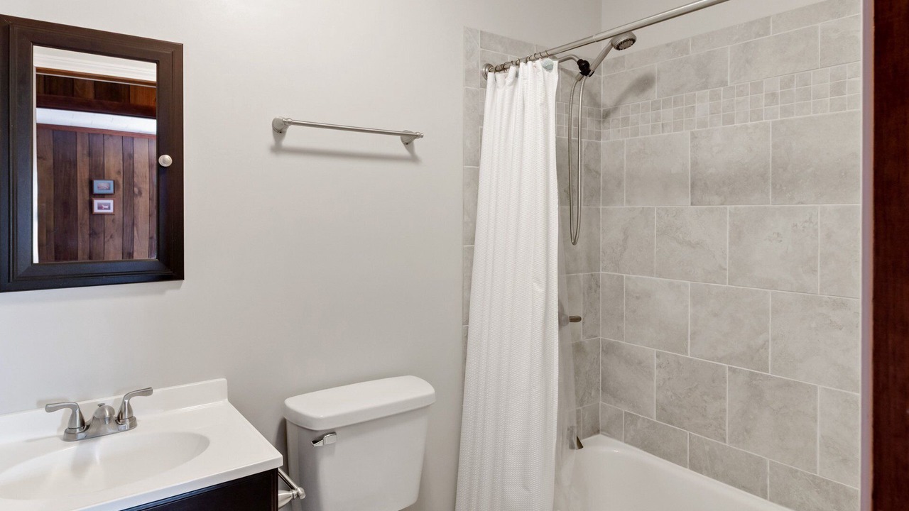 Photo of Bathroom in Kitty Hawk