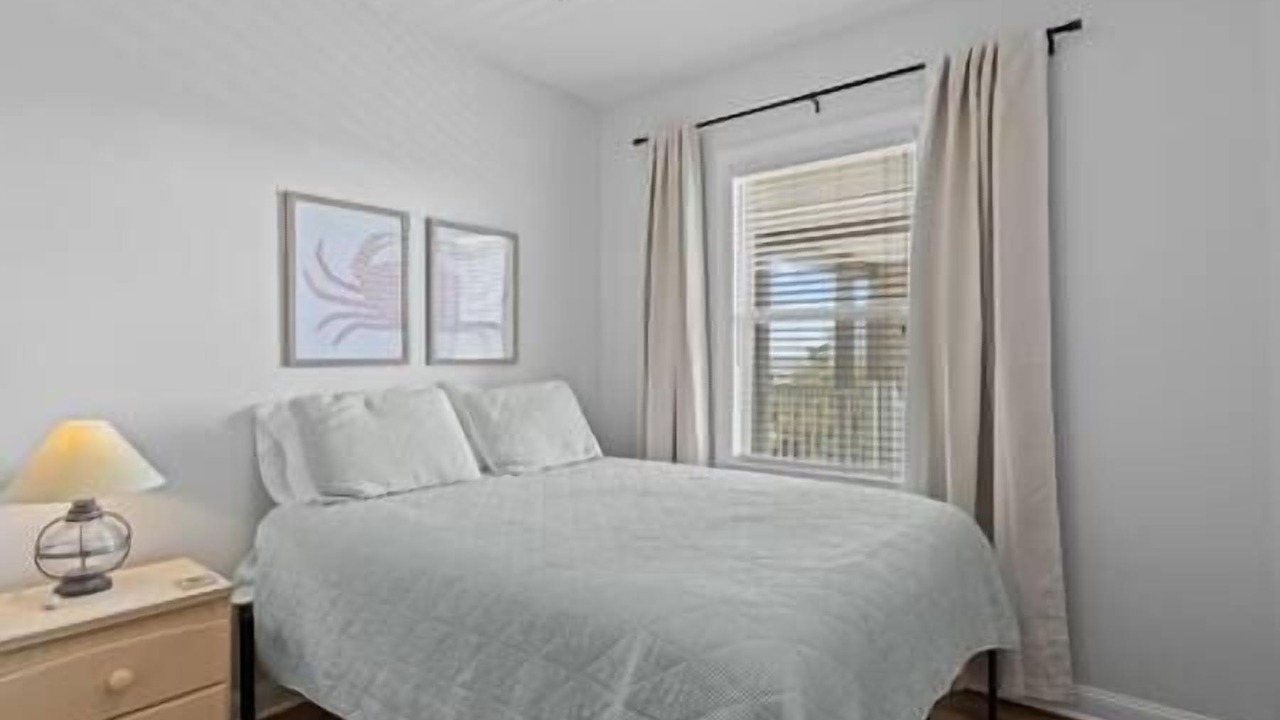Photo of Bedroom in Indian Beach