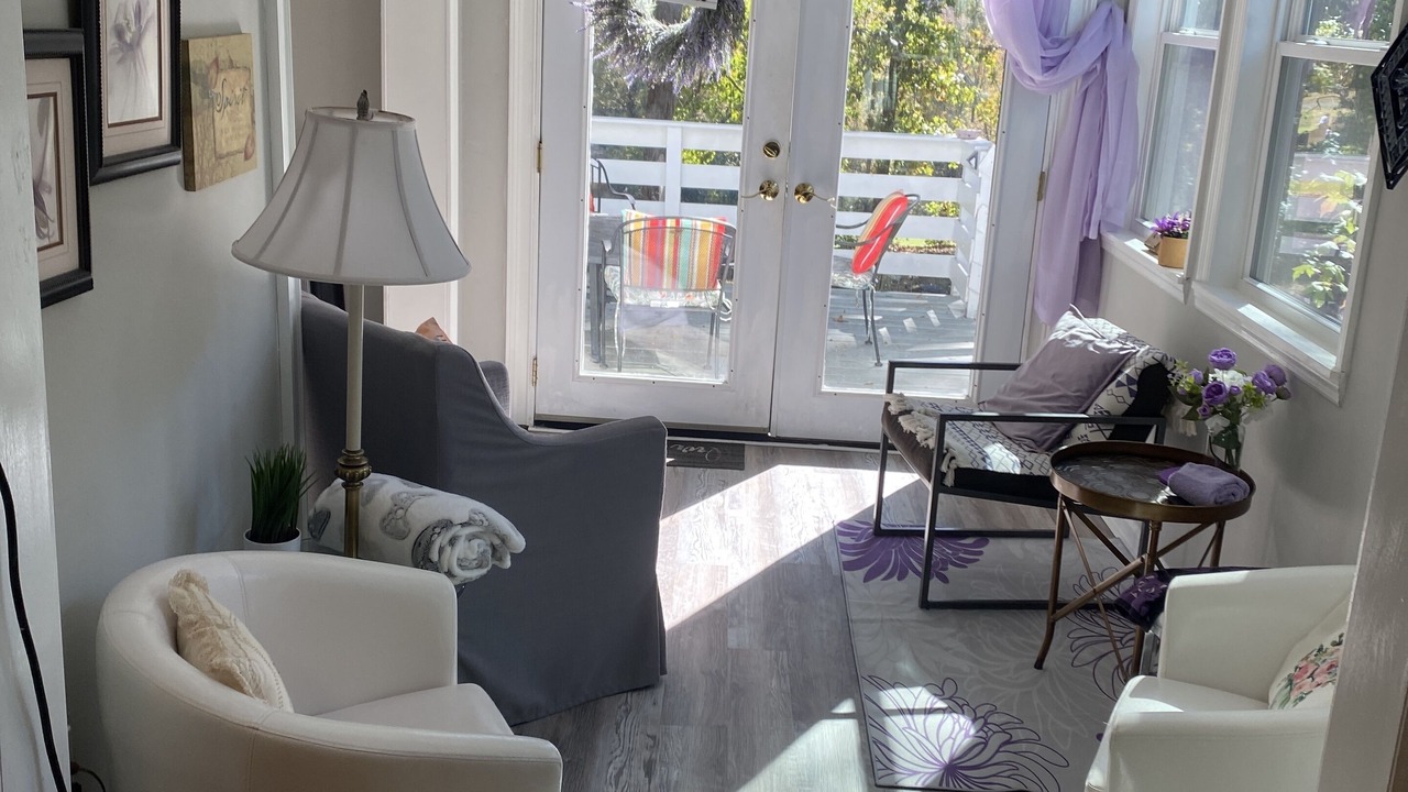 Photo of Livingroom in Raintree
