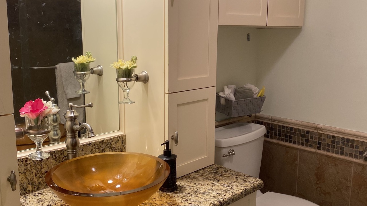 Photo of Bathroom in Raintree