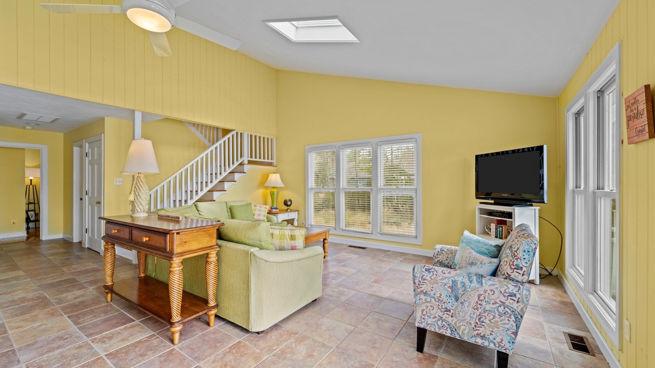Photo of Livingroom in Oriental