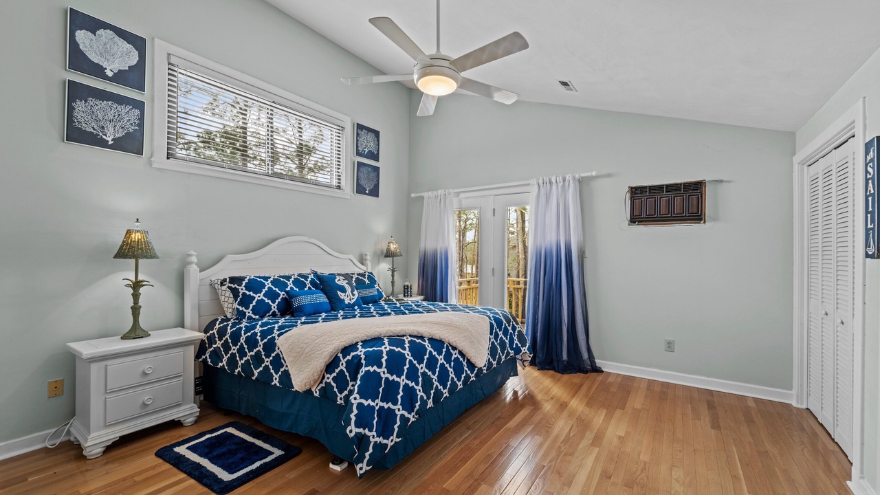 Photo of Bedroom in Oriental