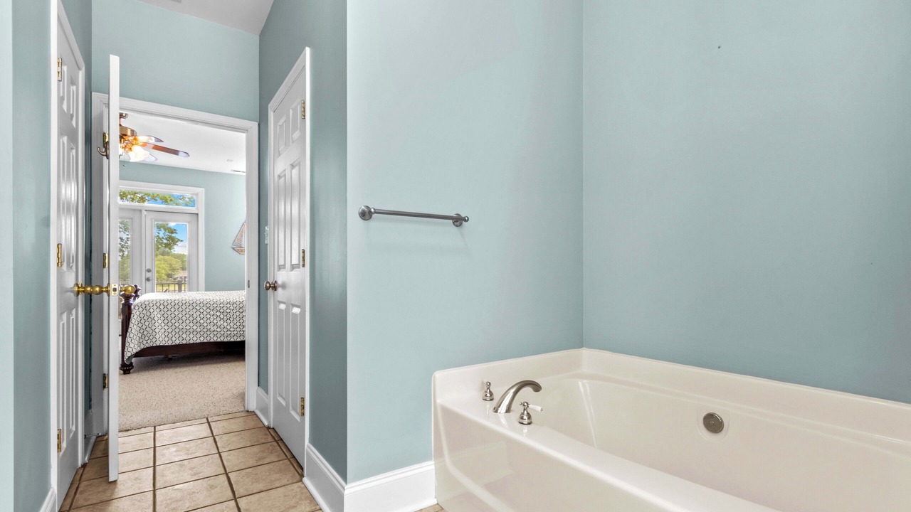 Photo of Bathroom in Lake Norman of Catawba