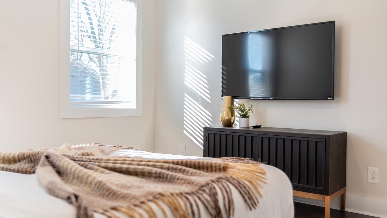 Photo of Bedroom in Villa Heights