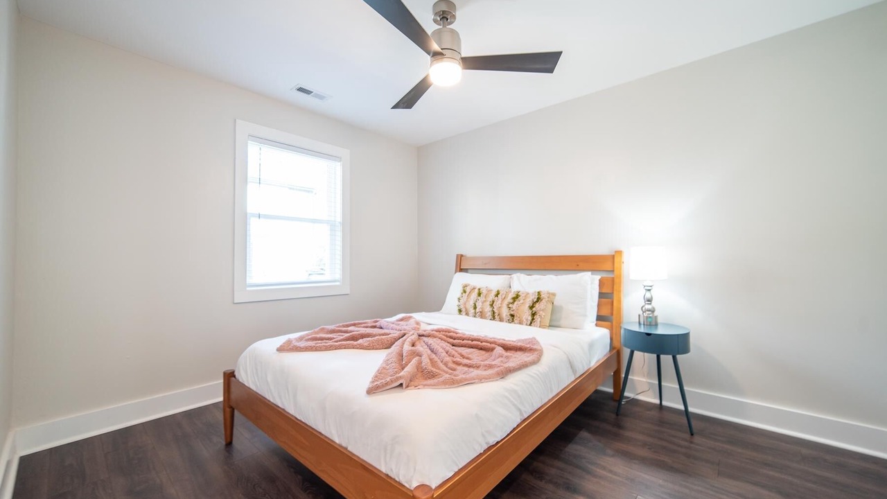 Photo of Bedroom in Villa Heights
