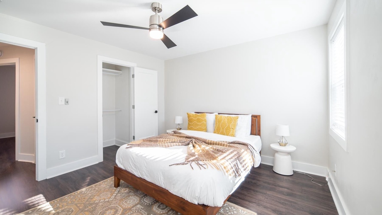 Photo of Bedroom in Villa Heights