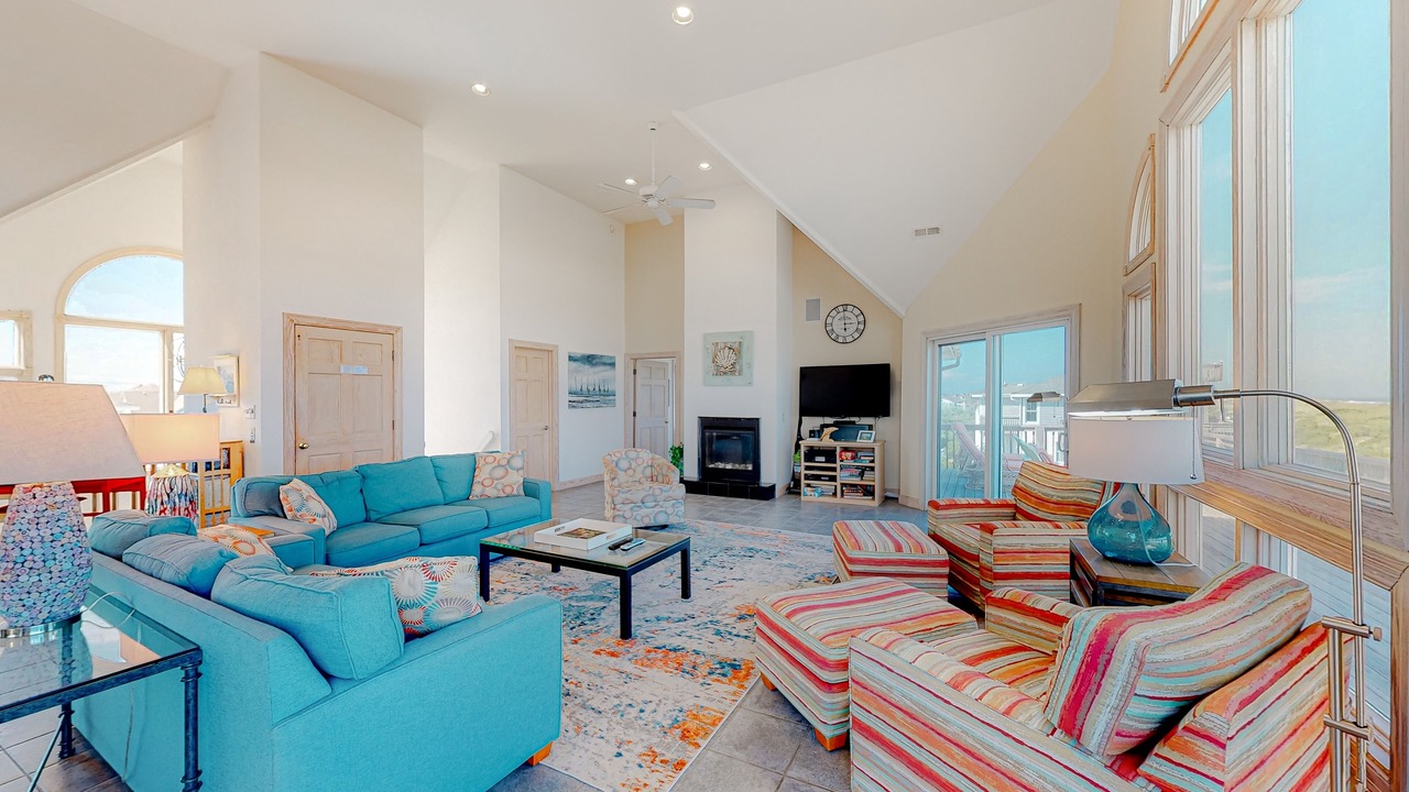 Photo of Livingroom in Avon