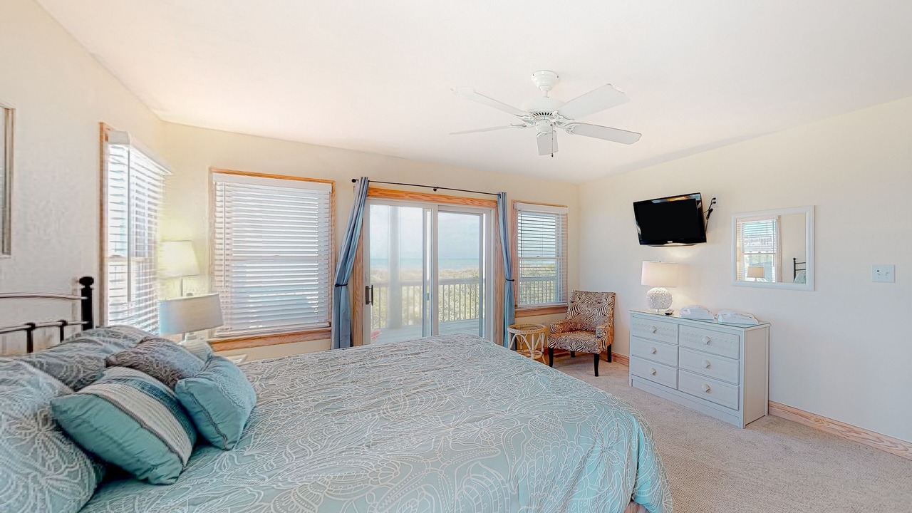 Photo of Bedroom in Avon