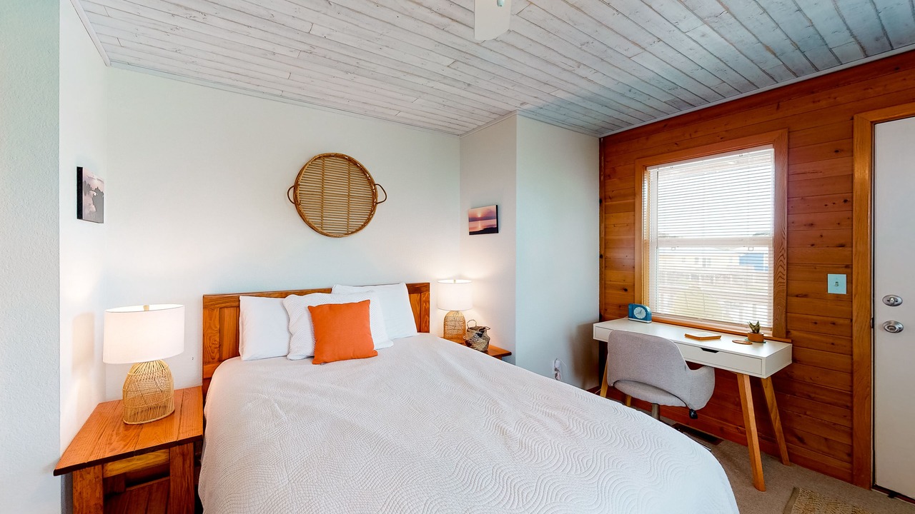 Photo of Bedroom in Brigands' Bay