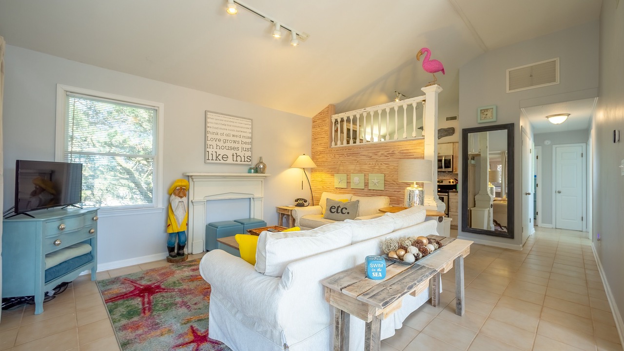 Photo of Livingroom in Ocean Isle Estates