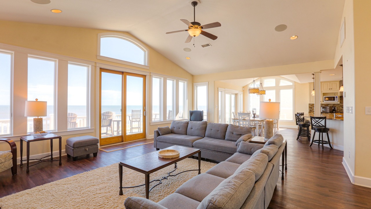 Photo of Livingroom in Avon