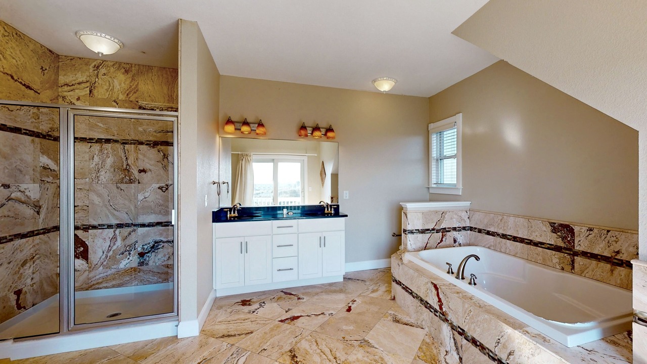 Photo of Bathroom in Frisco