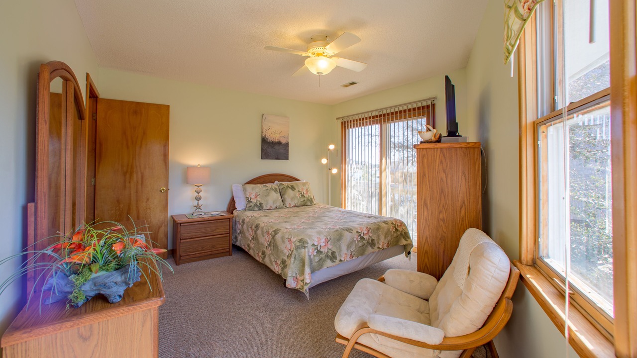 Photo of Bedroom in Brigands' Bay