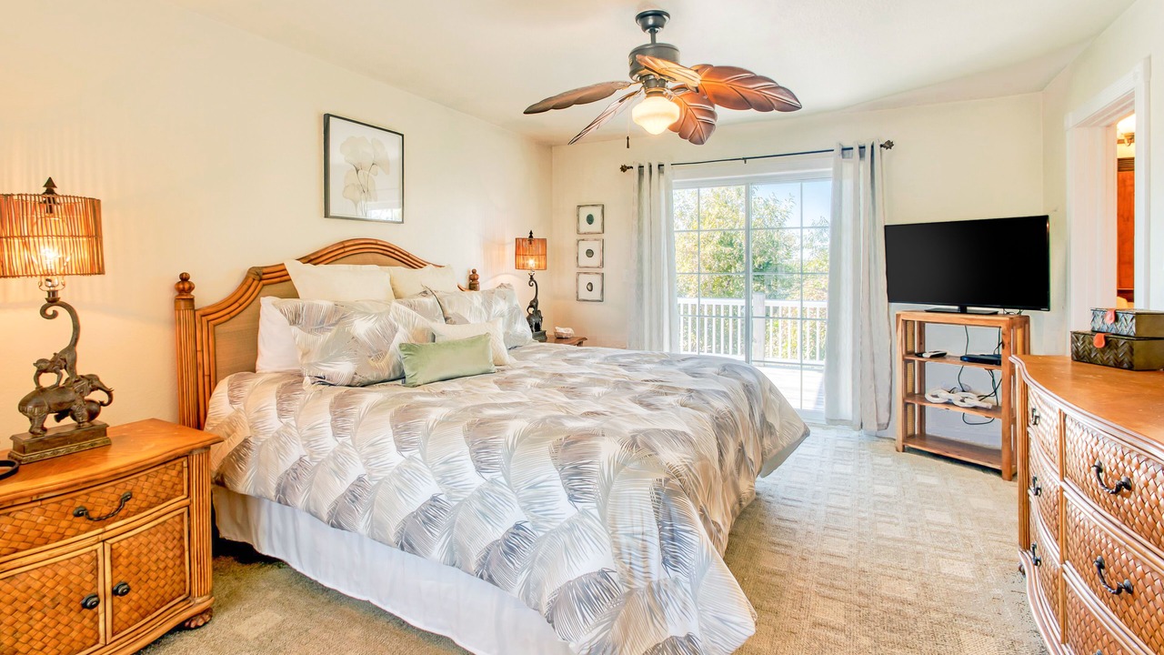Photo of Bedroom in Waves
