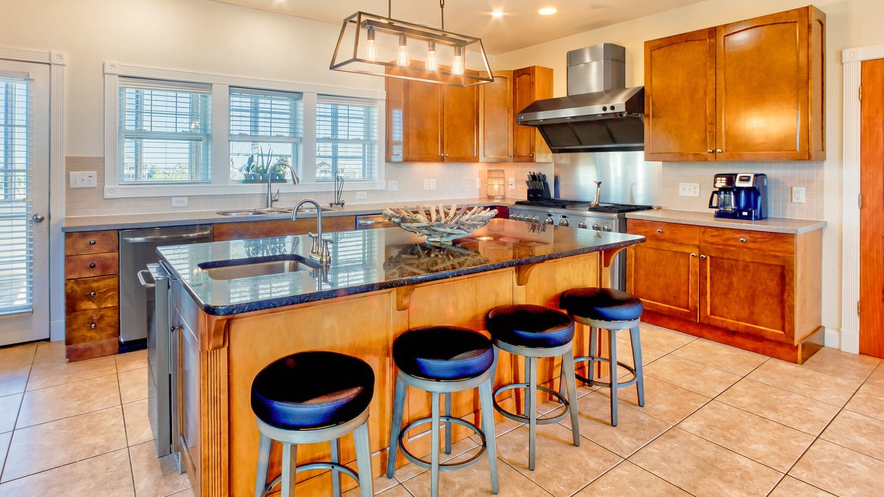 Photo of Kitchen in Waves