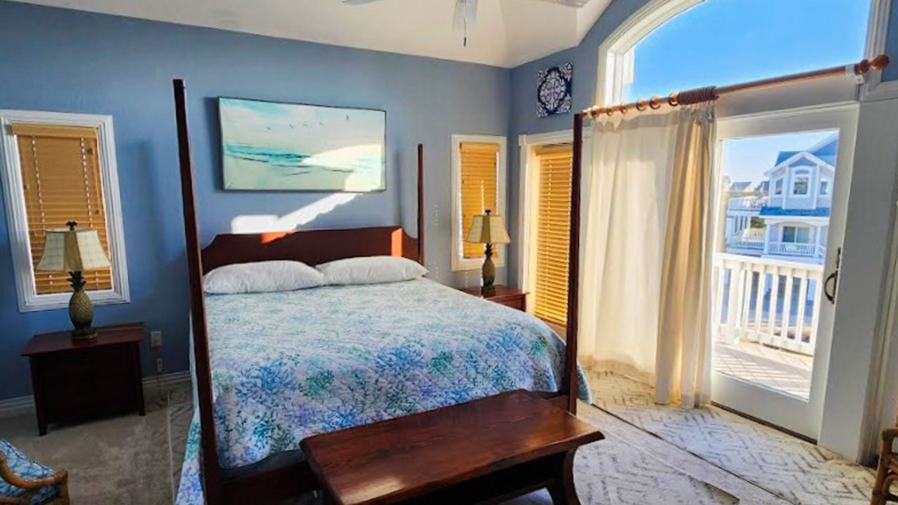 Photo of Bedroom in Ocean Isle Estates