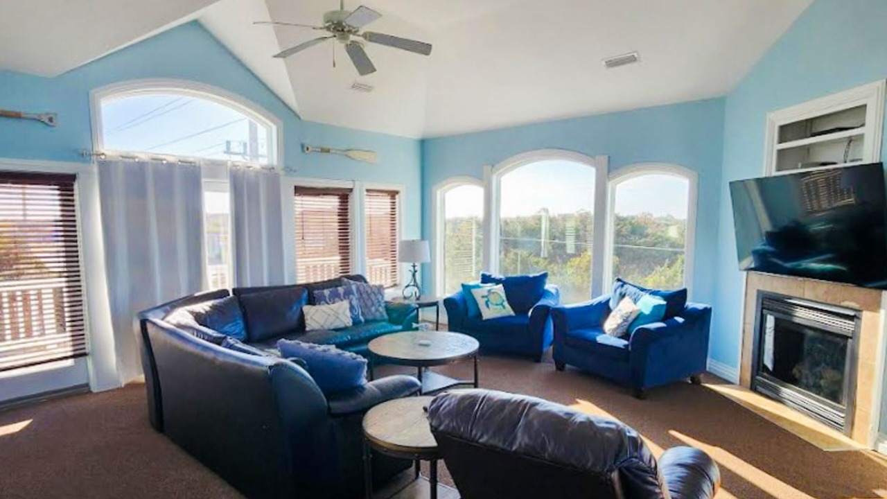 Photo of Livingroom in Ocean Isle Estates