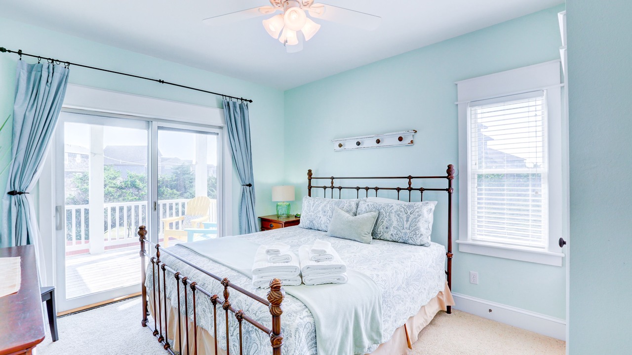 Photo of Bedroom in Avon
