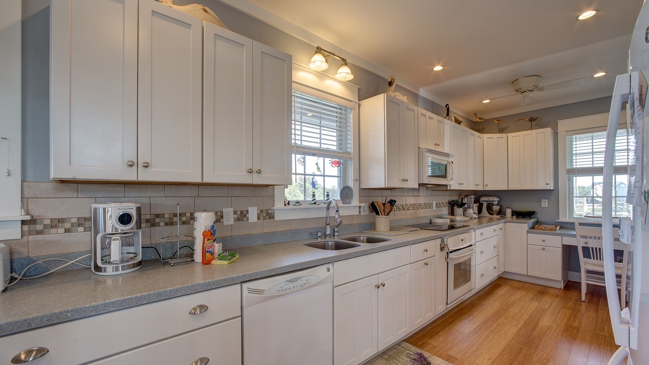 Photo of Kitchen in Brigands' Bay