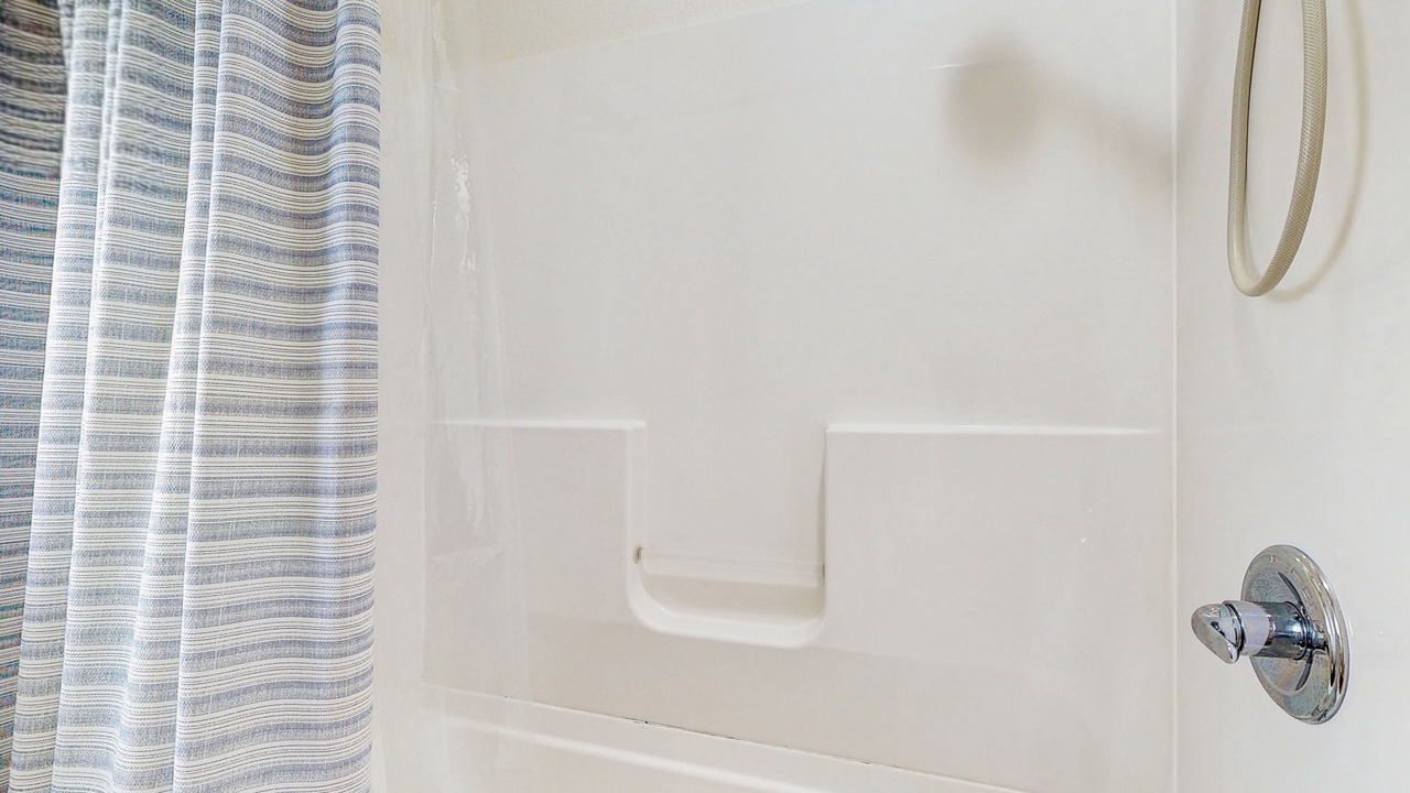 Photo of Bathroom in Brigands' Bay
