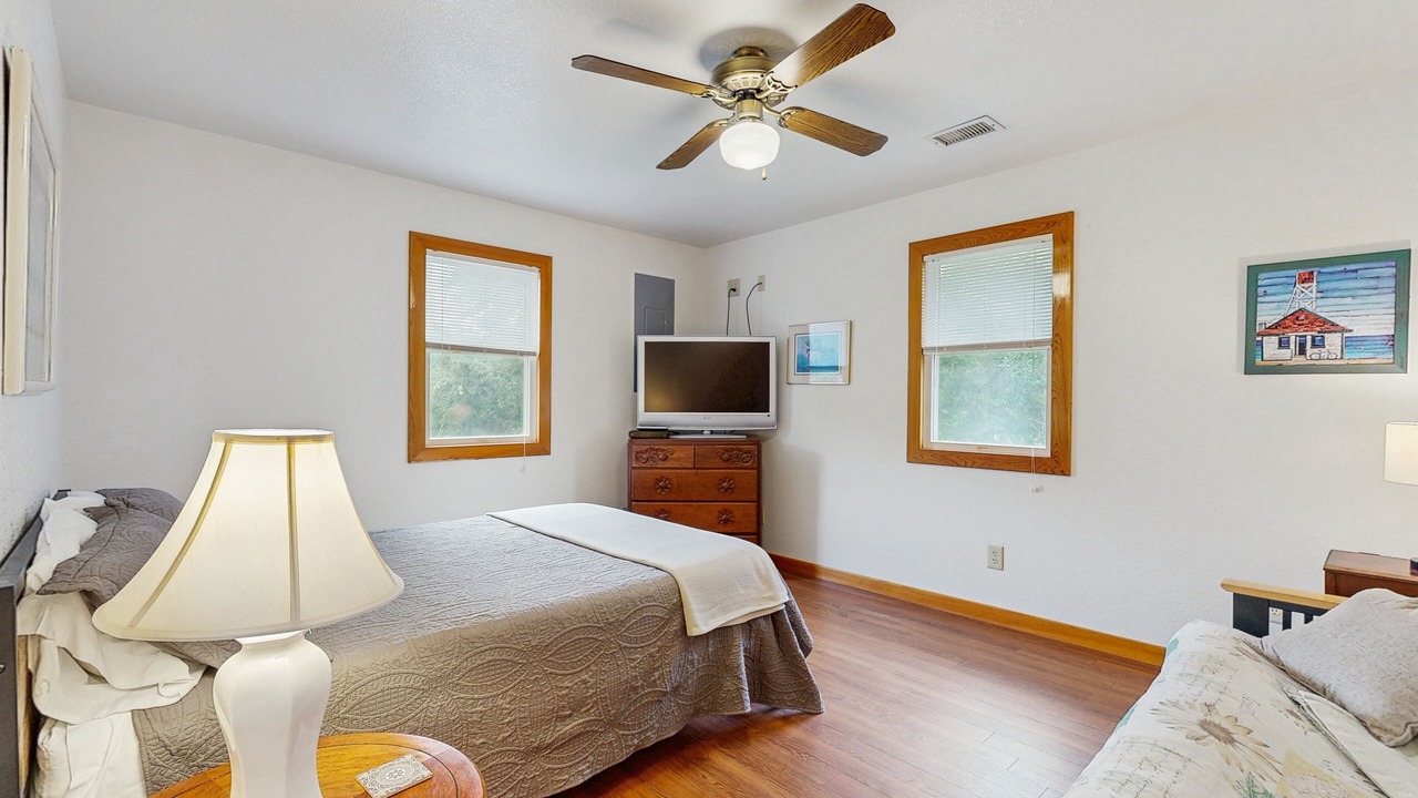 Photo of Bedroom in Brigands' Bay