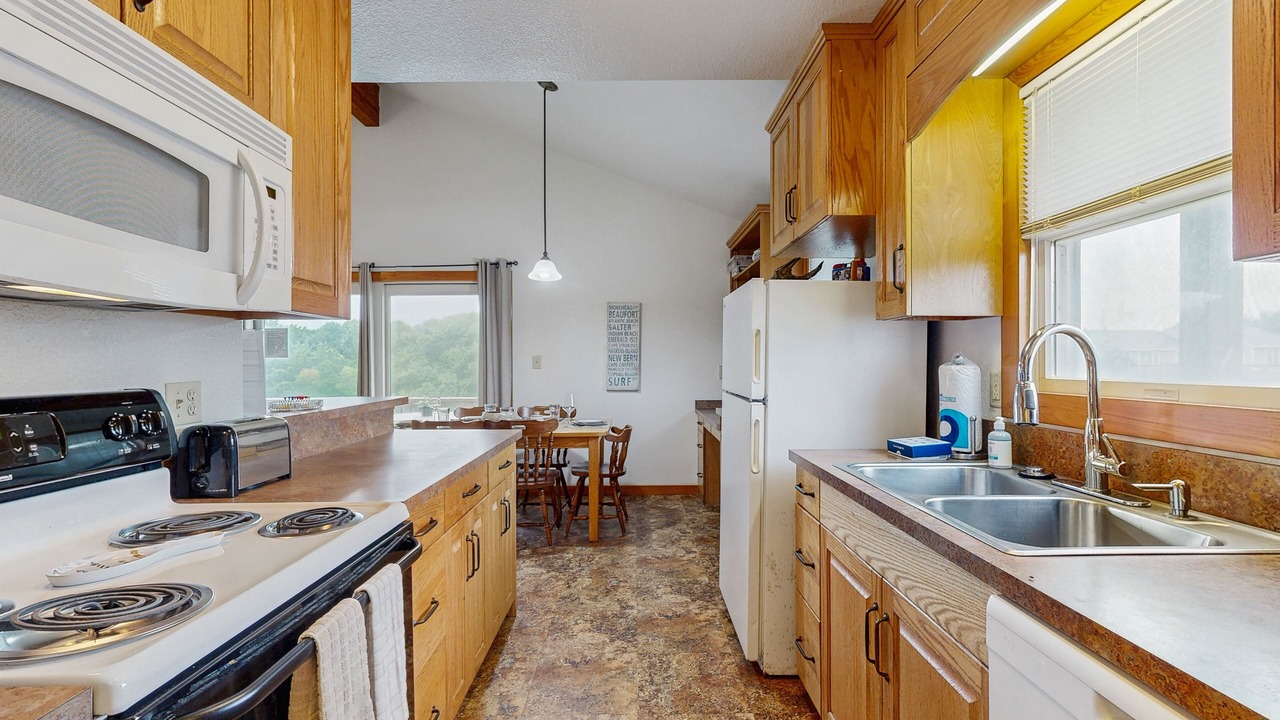 Photo of Kitchen in Brigands' Bay