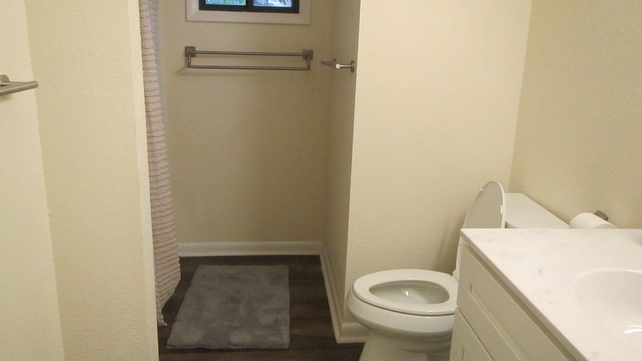 Photo of Bathroom in Manteo
