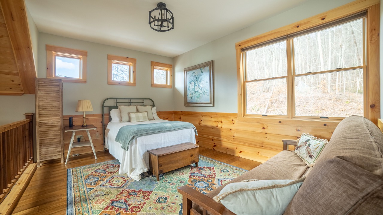 Photo of Bedroom in Robbinsville