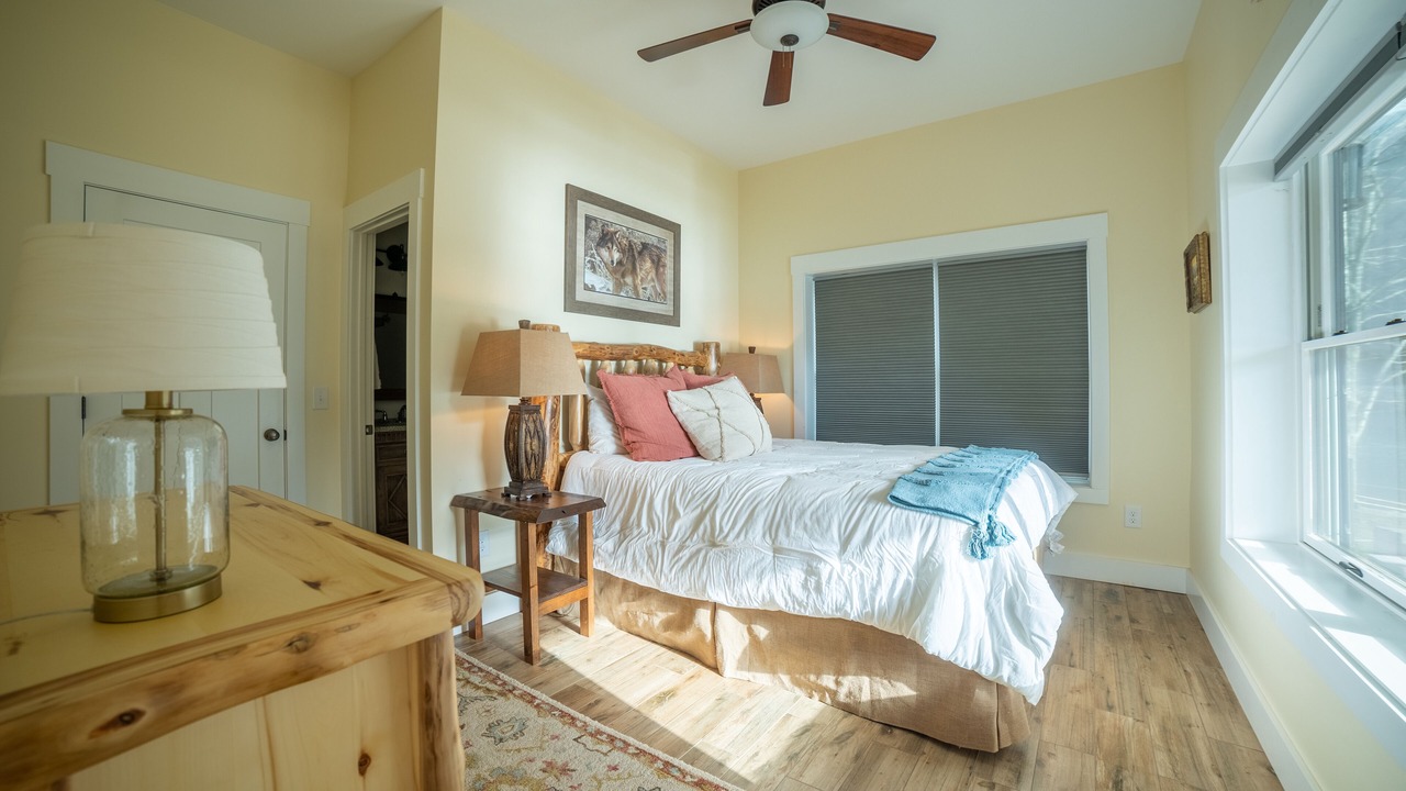 Photo of Bedroom in Robbinsville