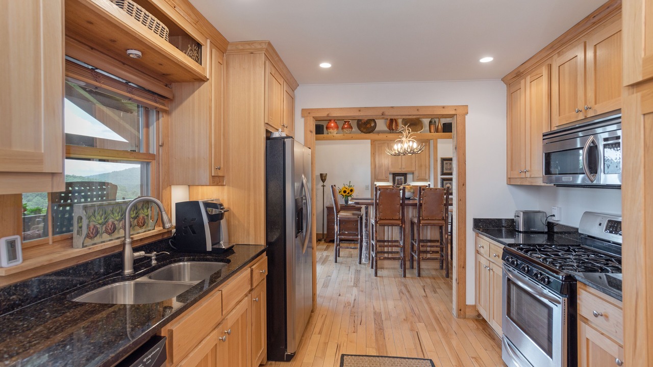 Photo of Kitchen in Glenville