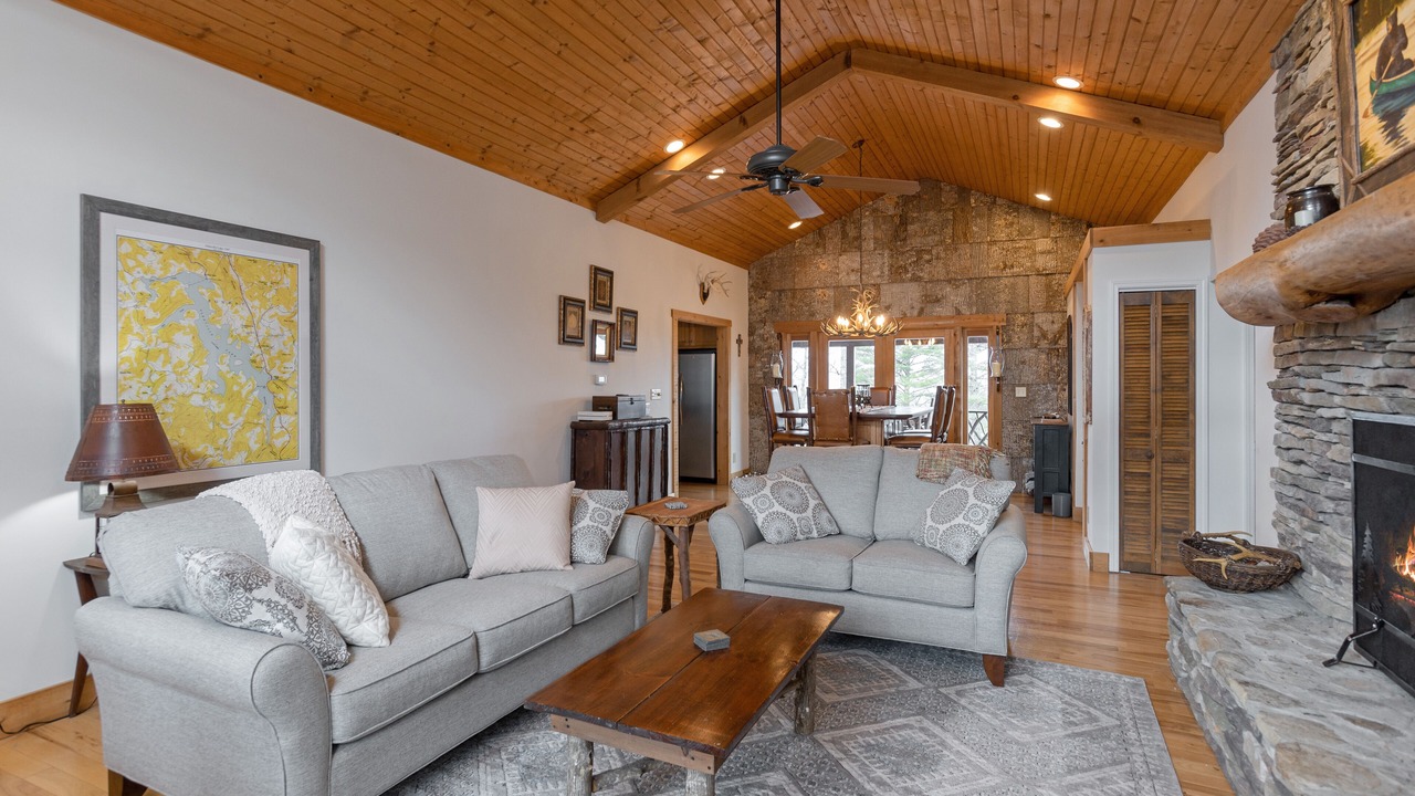 Photo of Livingroom in Glenville