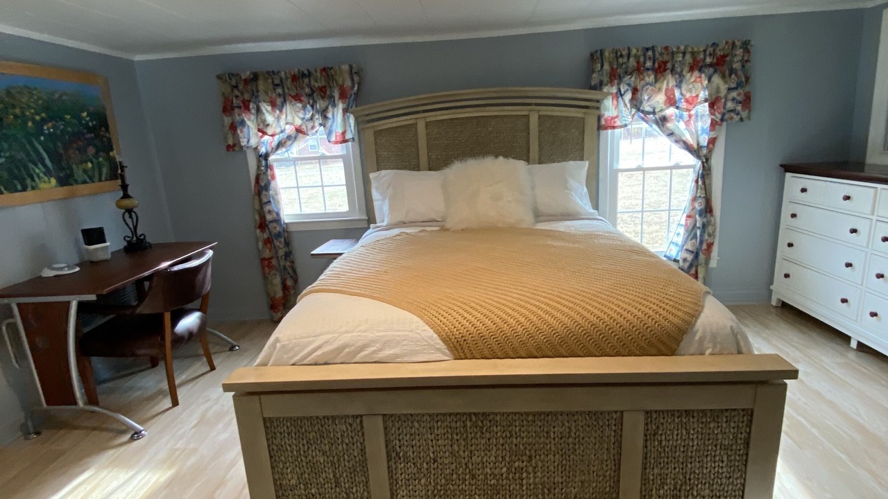 Photo of Bedroom in Yadkinville