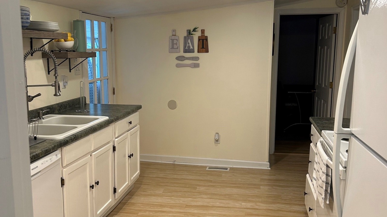 Photo of Kitchen in Yadkinville