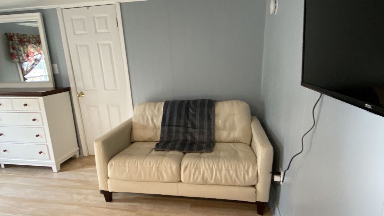 Photo of Livingroom in Yadkinville