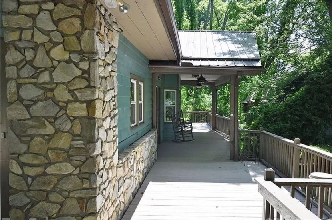 Photo of Patio Balcony in Maggie Valley