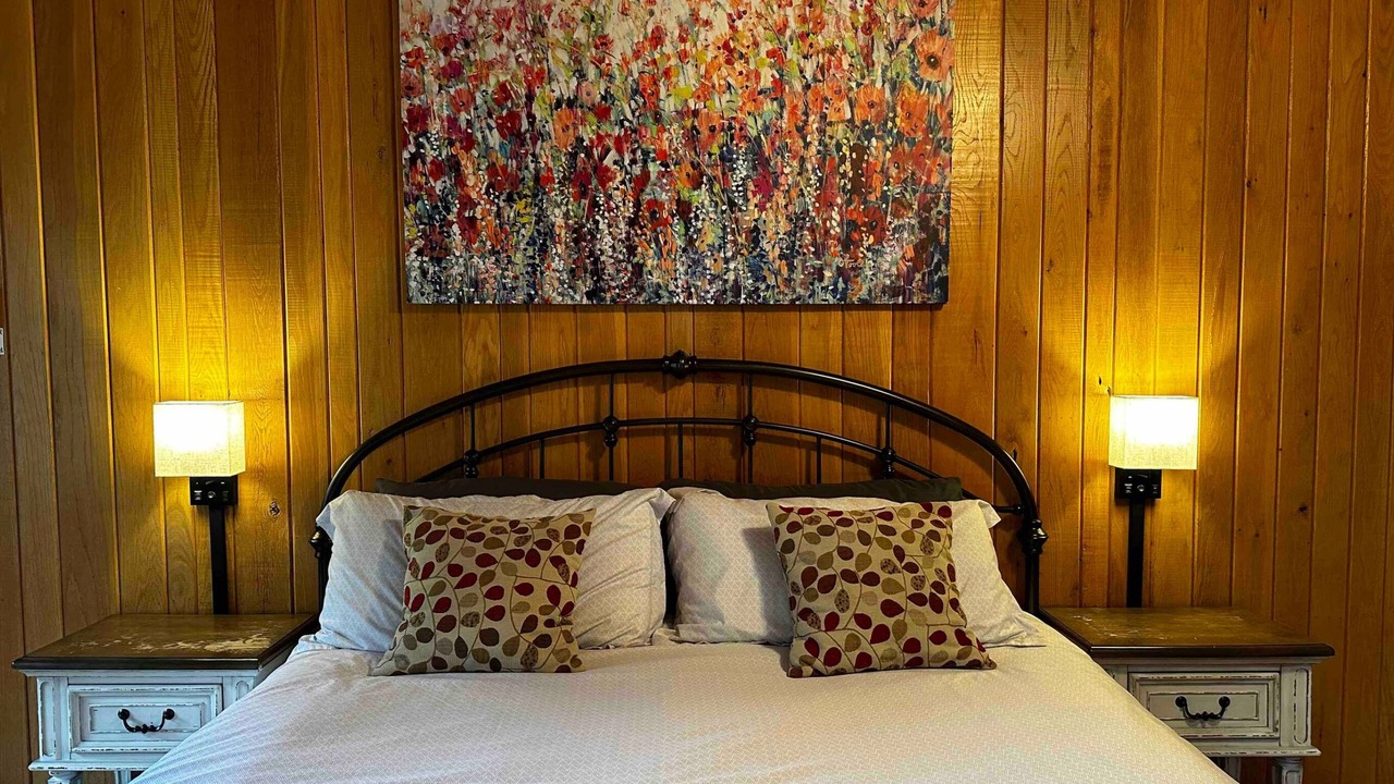 Photo of Bedroom in Apple Ridge